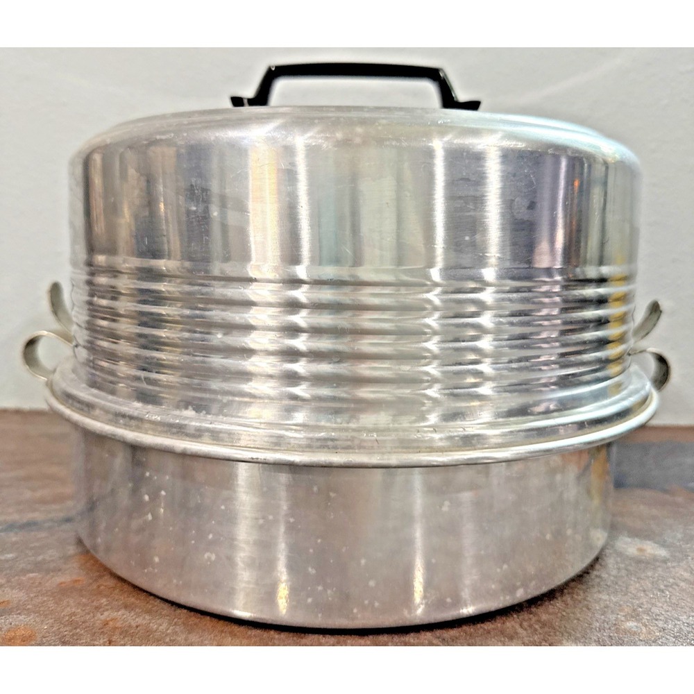 Vintage Regal Ware Aluminum Pie Cake Carrier Keeper Dome Lid 10.5" USA